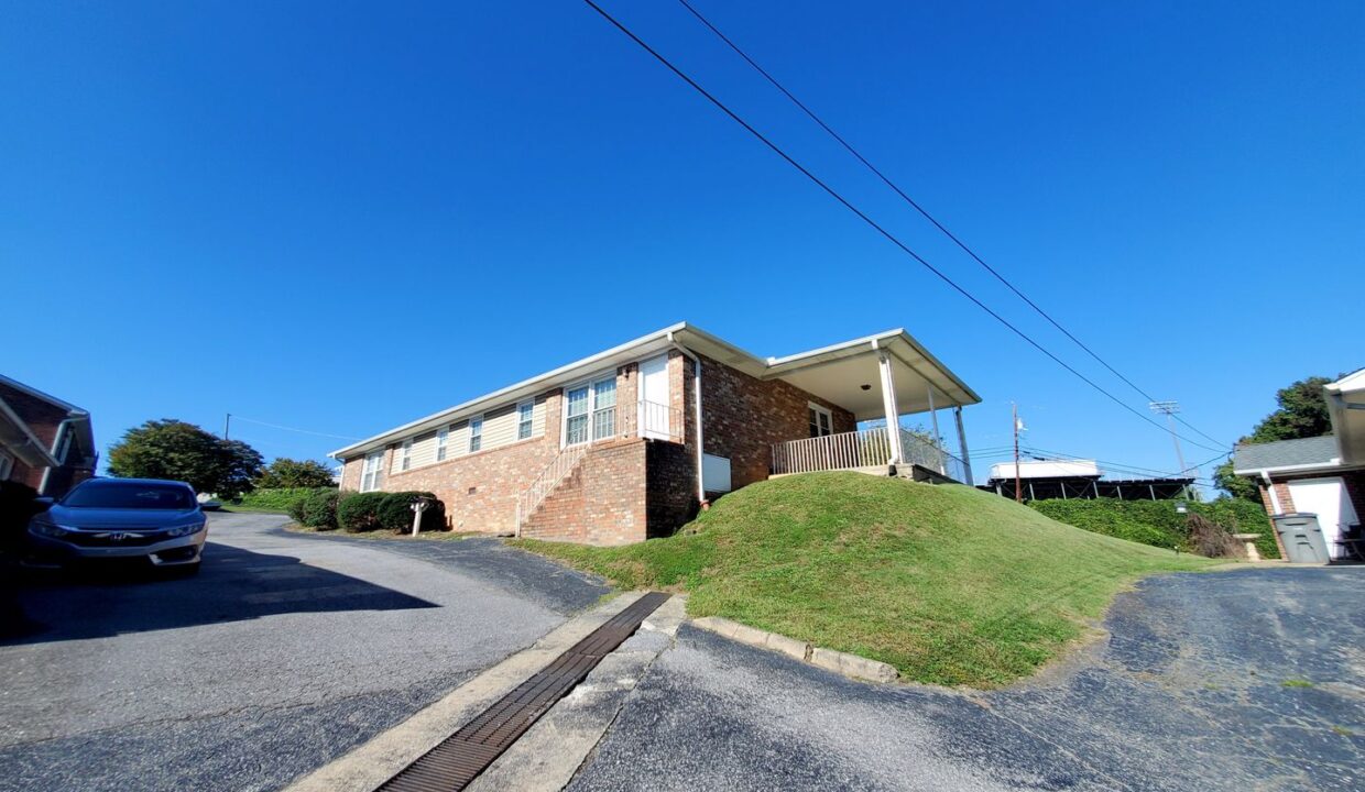 3-Balfer-Ct-Greenville-SC-29615-6