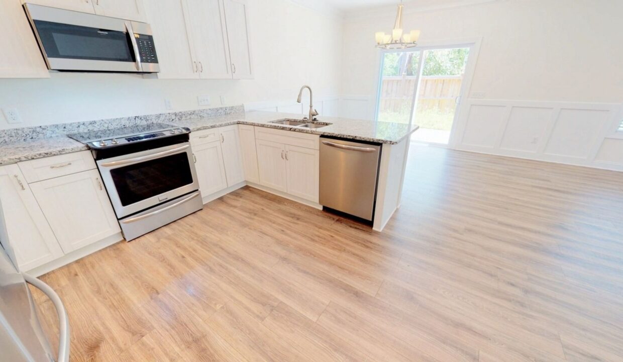 3351-Kellerton-Pl-Wilmington-NC-28409-11