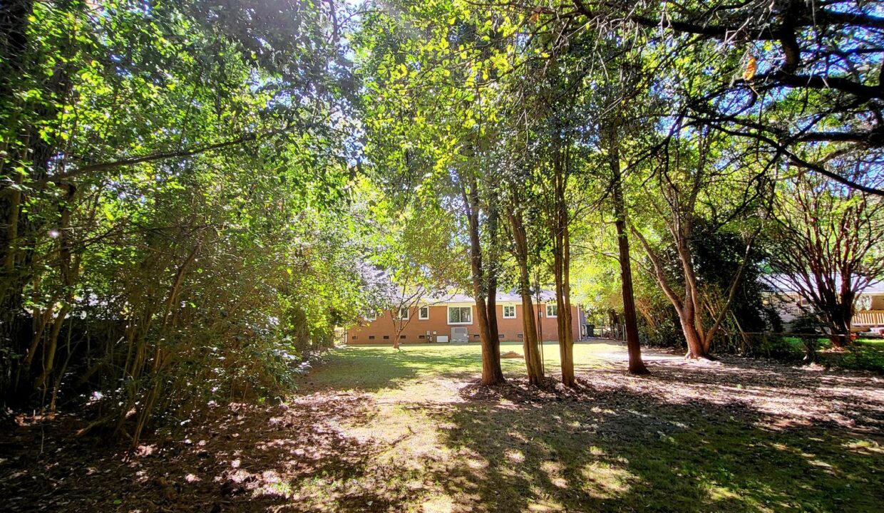 3523-Enfield-Rd-Charlotte-NC-28205-16
