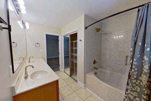 3926-Magnolia-Pond-Rd-Raleigh-NC-27610-25