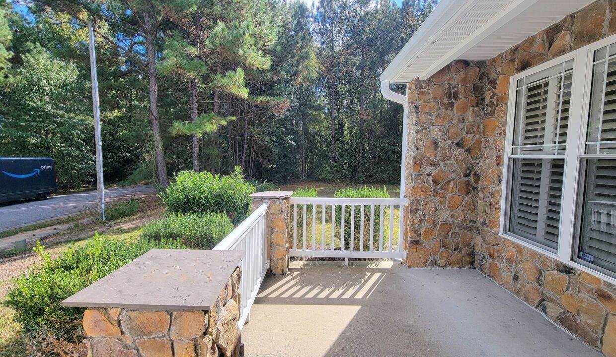 3926-Magnolia-Pond-Rd-Raleigh-NC-27610-28