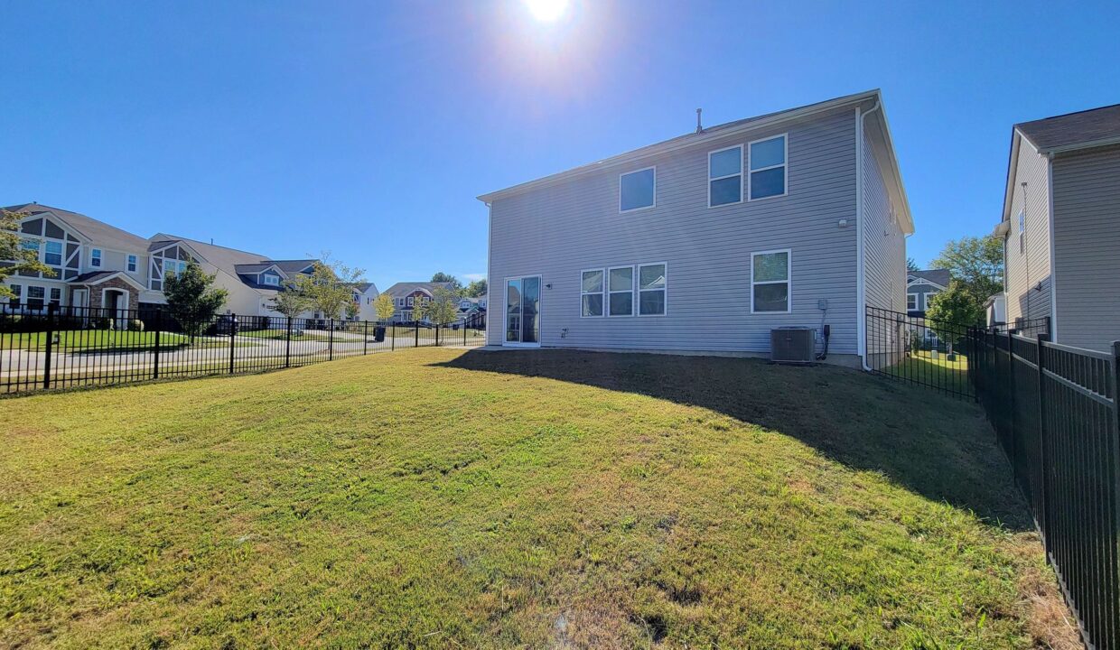 4206-Matindale-Way-Charlotte-NC-28216-25