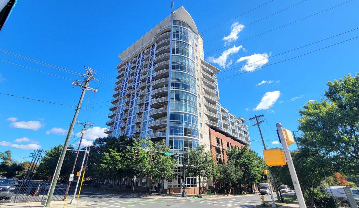 505-E-6th-St-1104-Charlotte-NC-28202-32