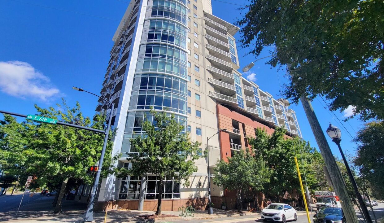 505-E-6th-St-1104-Charlotte-NC-28202-34