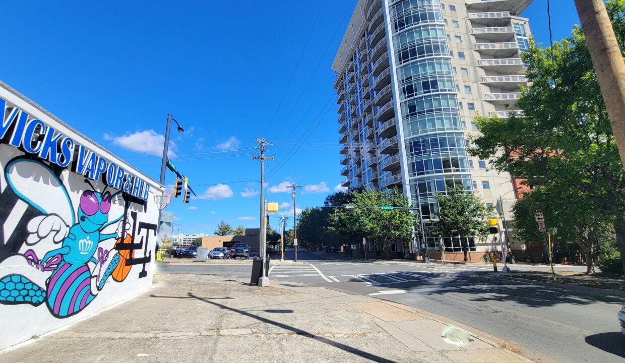 505-E-6th-St-1104-Charlotte-NC-28202-40