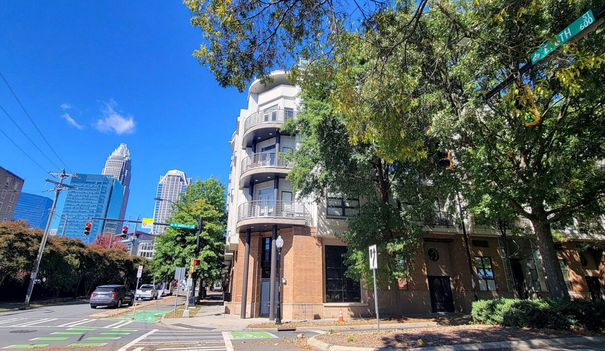 505-E-6th-St-1104-Charlotte-NC-28202-42