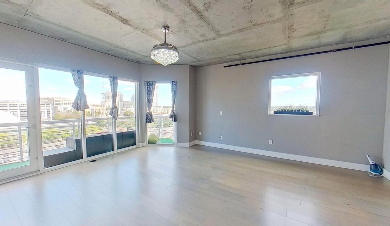 505-E-6th-St-1104-Charlotte-NC-28202-8