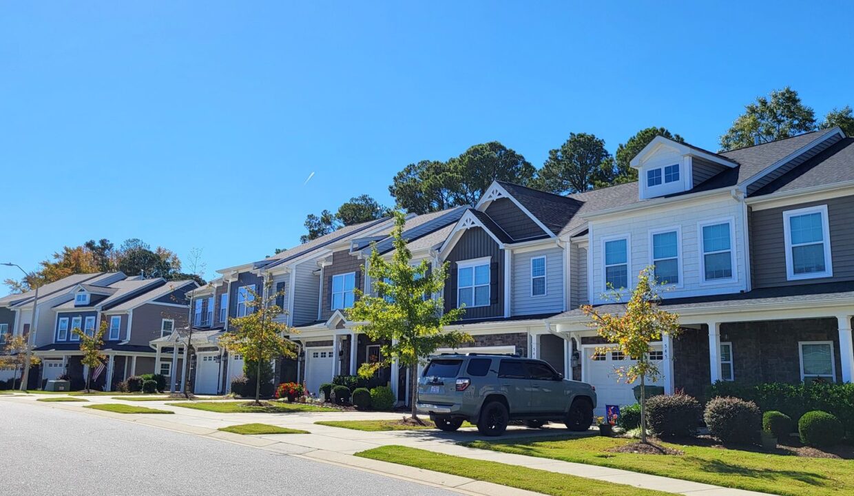 541-Barneswyck-Dr-Fuquay-Varina-NC-27526-10