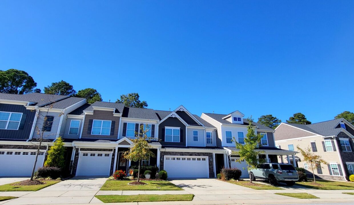 541-Barneswyck-Dr-Fuquay-Varina-NC-27526-18