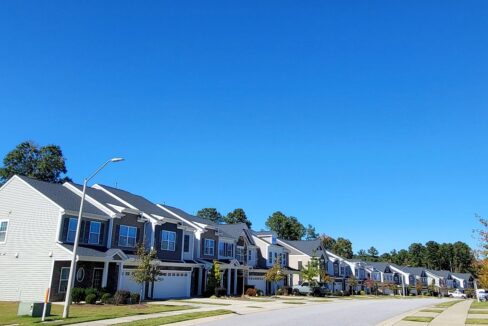 541-Barneswyck-Dr-Fuquay-Varina-NC-27526-33