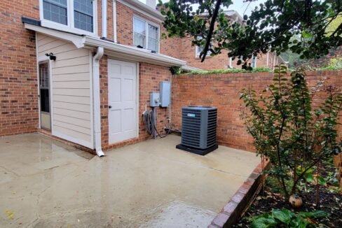 6733-Constitution-Ln-Charlotte-NC-28210-11