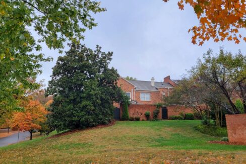 6733-Constitution-Ln-Charlotte-NC-28210-18