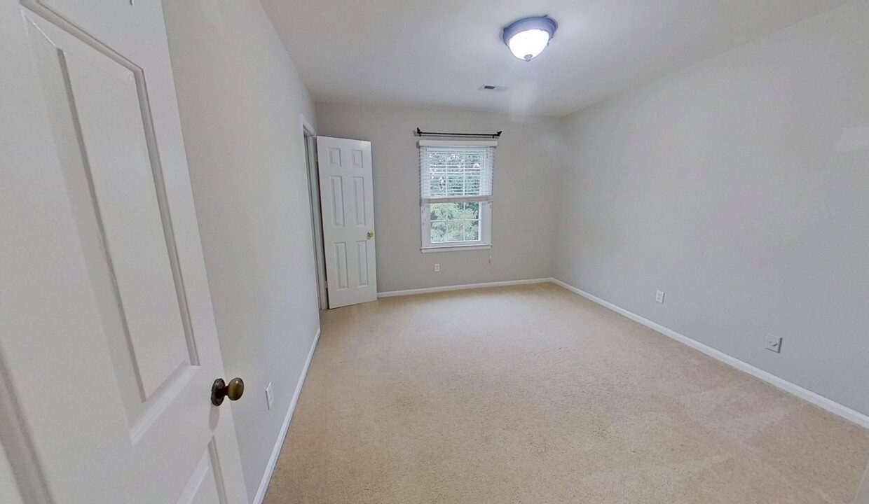 6733-Constitution-Ln-Charlotte-NC-28210-25