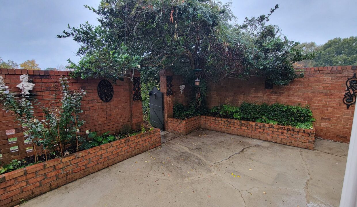 6733-Constitution-Ln-Charlotte-NC-28210-30