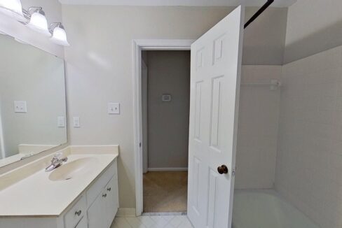 6733-Constitution-Ln-Charlotte-NC-28210-36