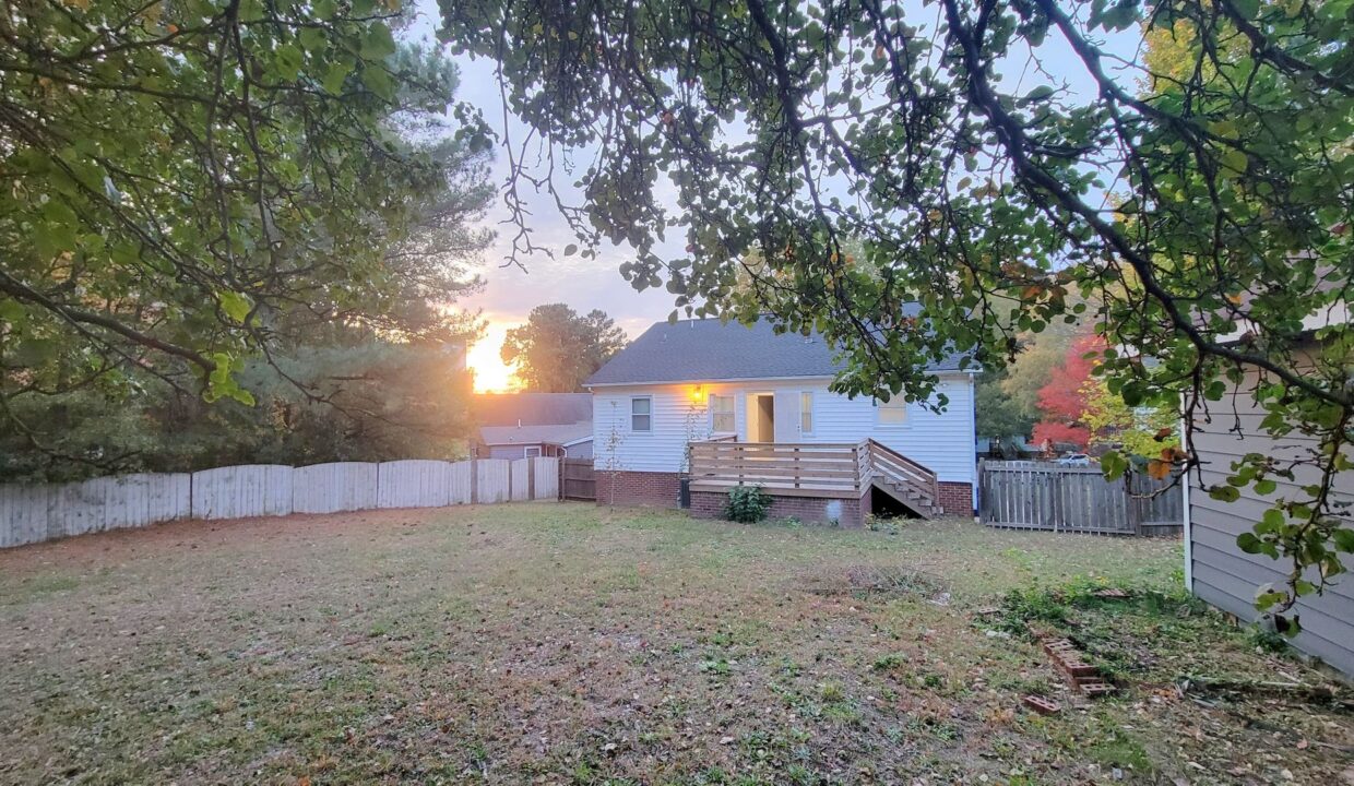 7-Ratcale-Ln-A-Durham-NC-27705-26