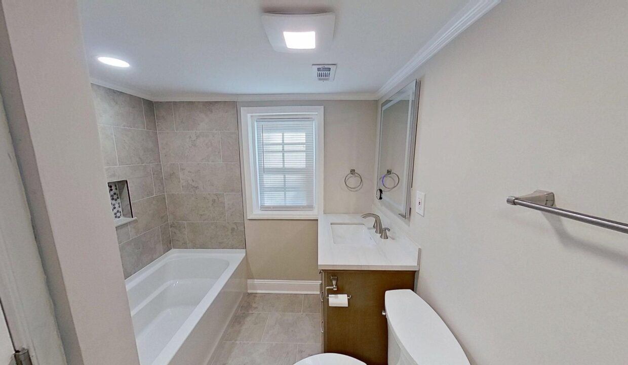 7-Ratcale-Ln-B-Durham-NC-27705-22