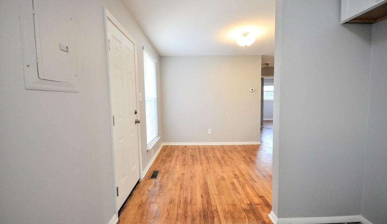 708-Hadley-Rd-Raleigh-NC-27610-11
