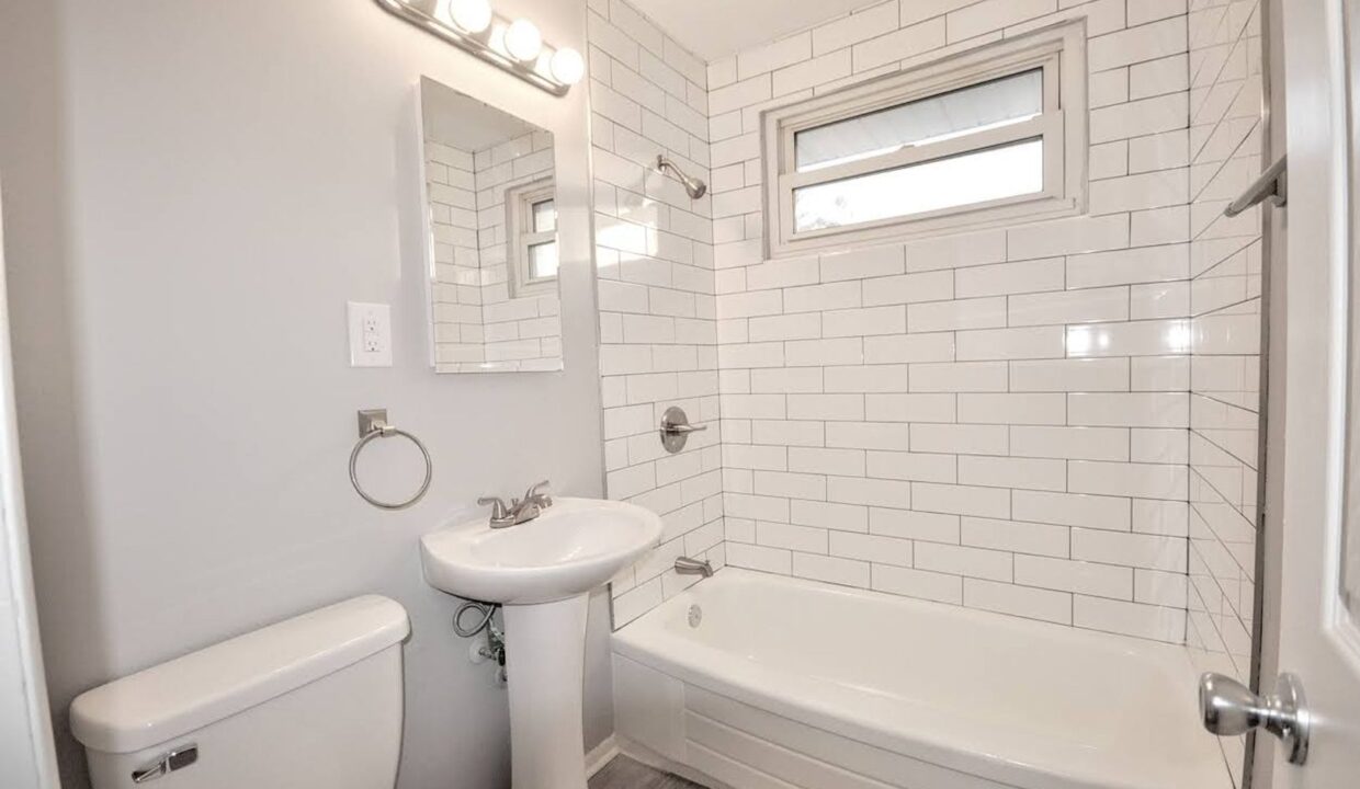 708-Hadley-Rd-Raleigh-NC-27610-17