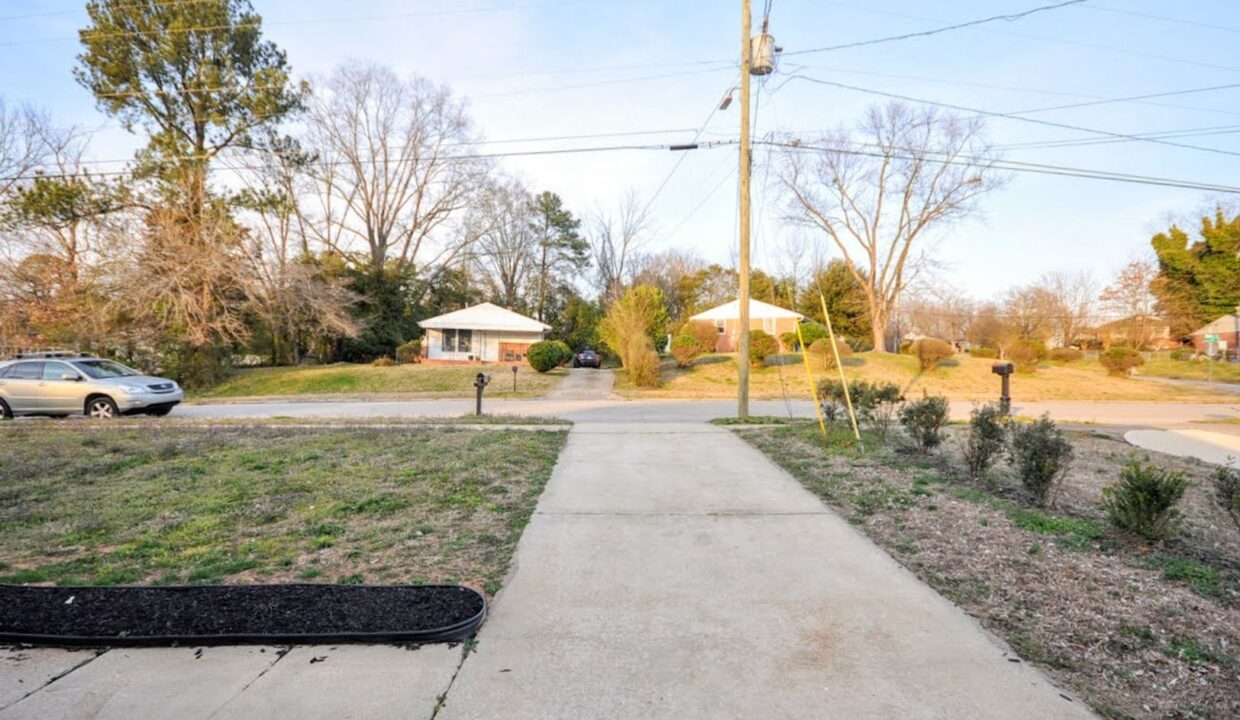708-Hadley-Rd-Raleigh-NC-27610-22