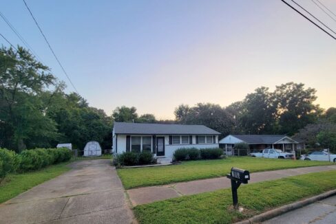 708-Hadley-Rd-Raleigh-NC-27610-28