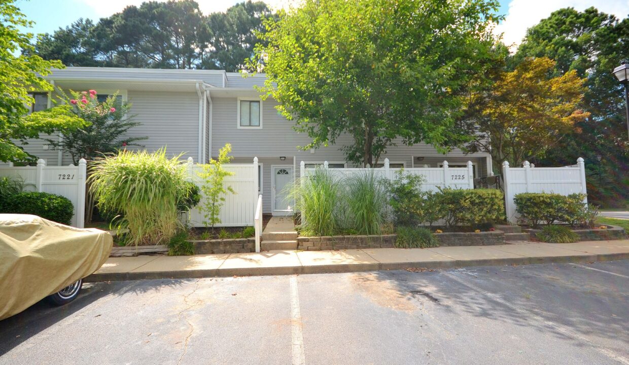 7223-Sandy-Creek-Dr-Raleigh-NC-27615-17