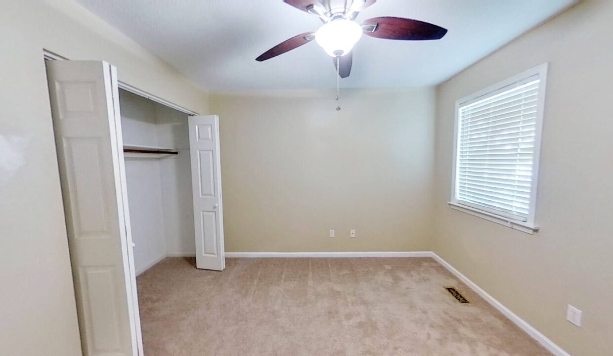 7223-Sandy-Creek-Dr-Raleigh-NC-27615-24