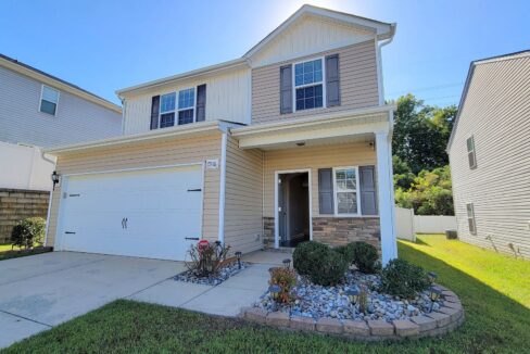7516-Mockernut-Dr-Charlotte-NC-28215-14