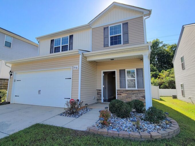 7516 Mockernut Dr