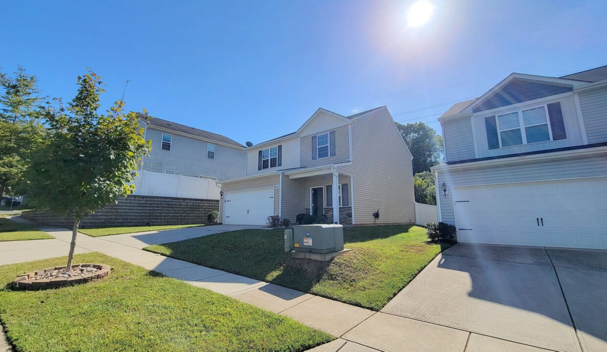 7516-Mockernut-Dr-Charlotte-NC-28215-29