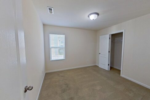 7516-Mockernut-Dr-Charlotte-NC-28215-36