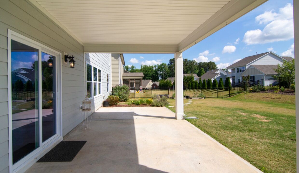 8-Hatfield-Way-Clayton-NC-27527-15