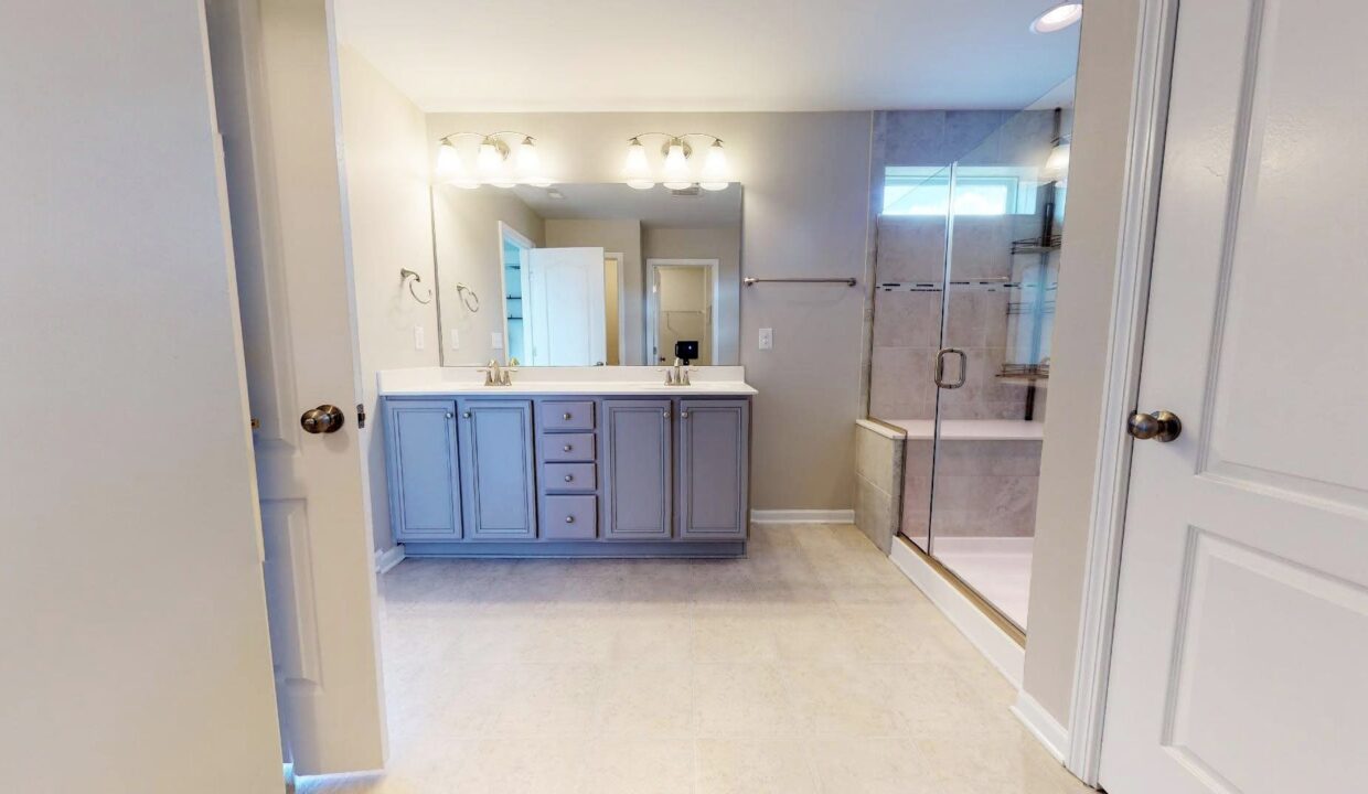8-Hatfield-Way-Clayton-NC-27527-19