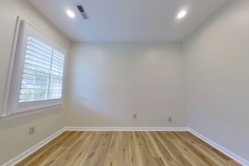 8604-Aldergate-Ct-Charlotte-NC-28210-16