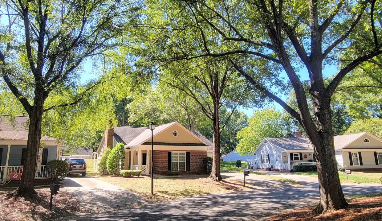 8604-Aldergate-Ct-Charlotte-NC-28210-7