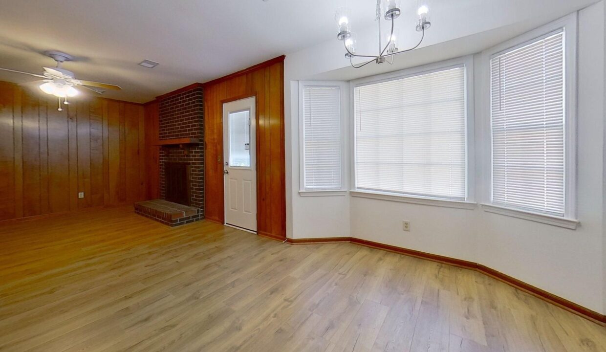 1209-Sidney-Dr-Wilmington-NC-28405-28