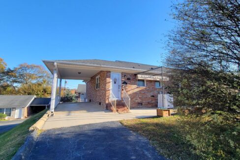 3-Balfer-Ct-Greenville-SC-29615-18