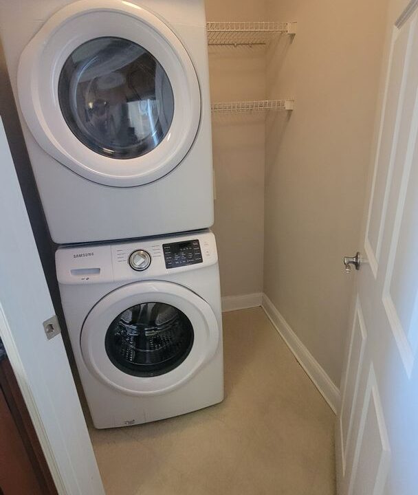 300-W-5th-St-809-Charlotte-NC-28202-24