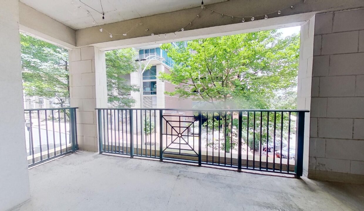 300-West-5th-St-139-Charlotte-NC-28202-4