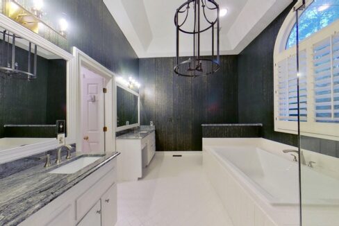 5630-Colony-Dr-Charlotte-NC-28226-10