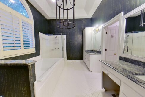 5630-Colony-Dr-Charlotte-NC-28226-15