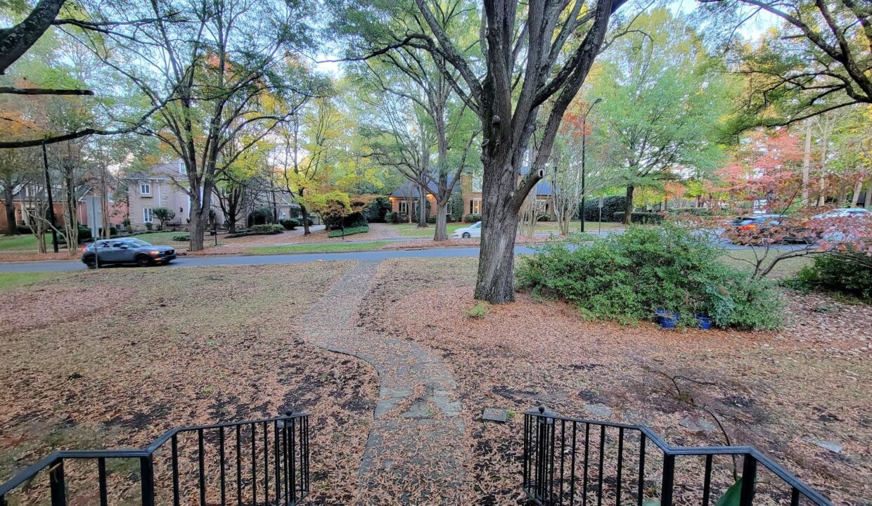 5630-Colony-Dr-Charlotte-NC-28226-29