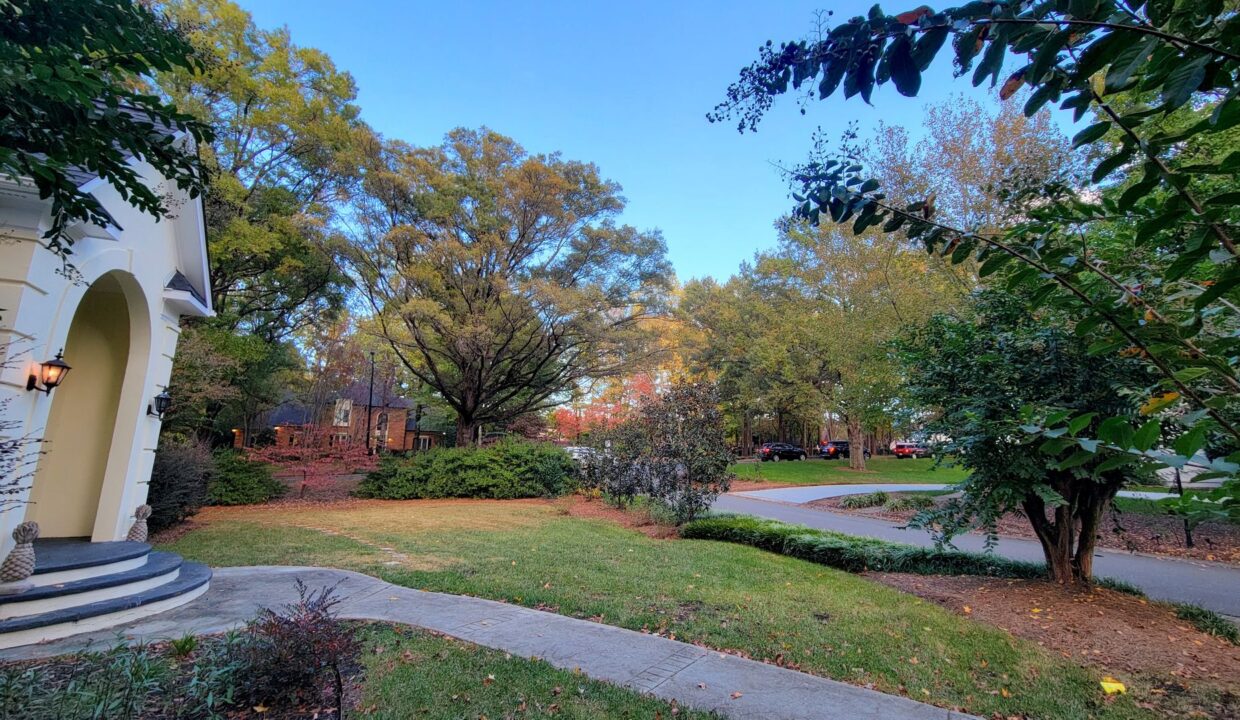 5630-Colony-Dr-Charlotte-NC-28226-46