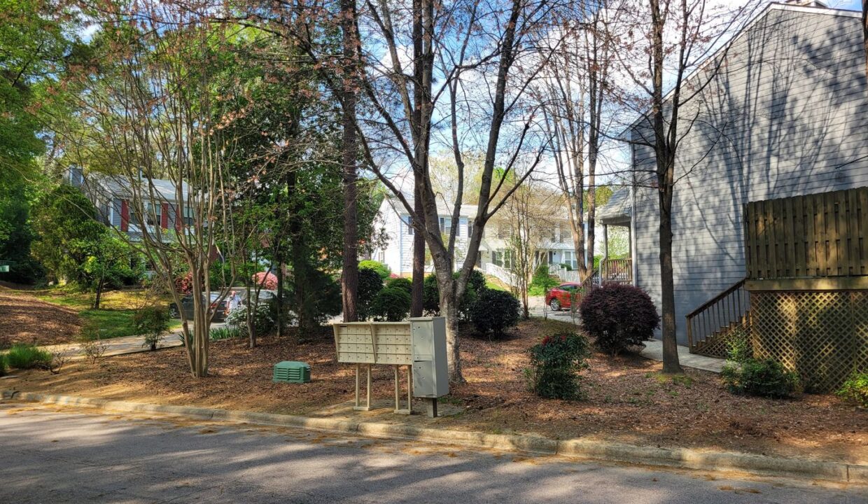 107-Brightleaf-Ct-Cary-NC-27513-11