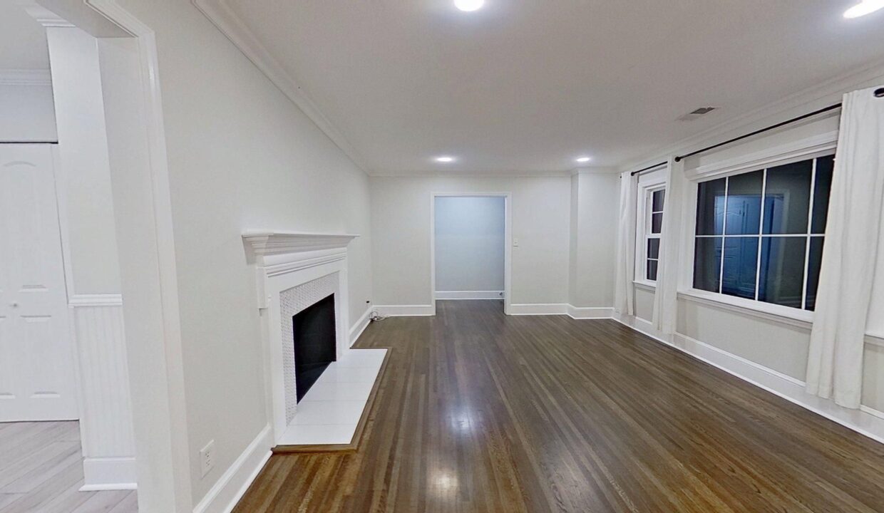 1200-Dresden-Dr-W-Charlotte-NC-28205-12