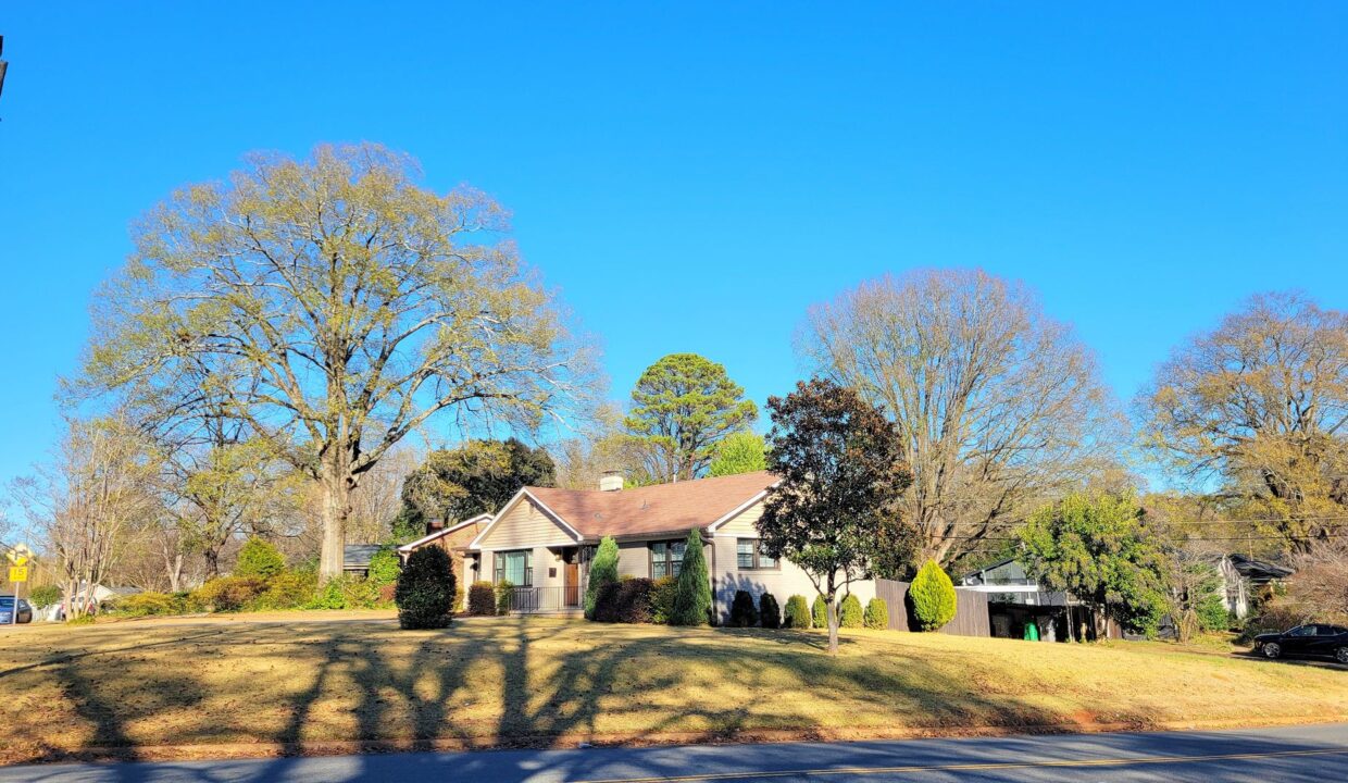 1200-Dresden-Dr-W-Charlotte-NC-28205-15