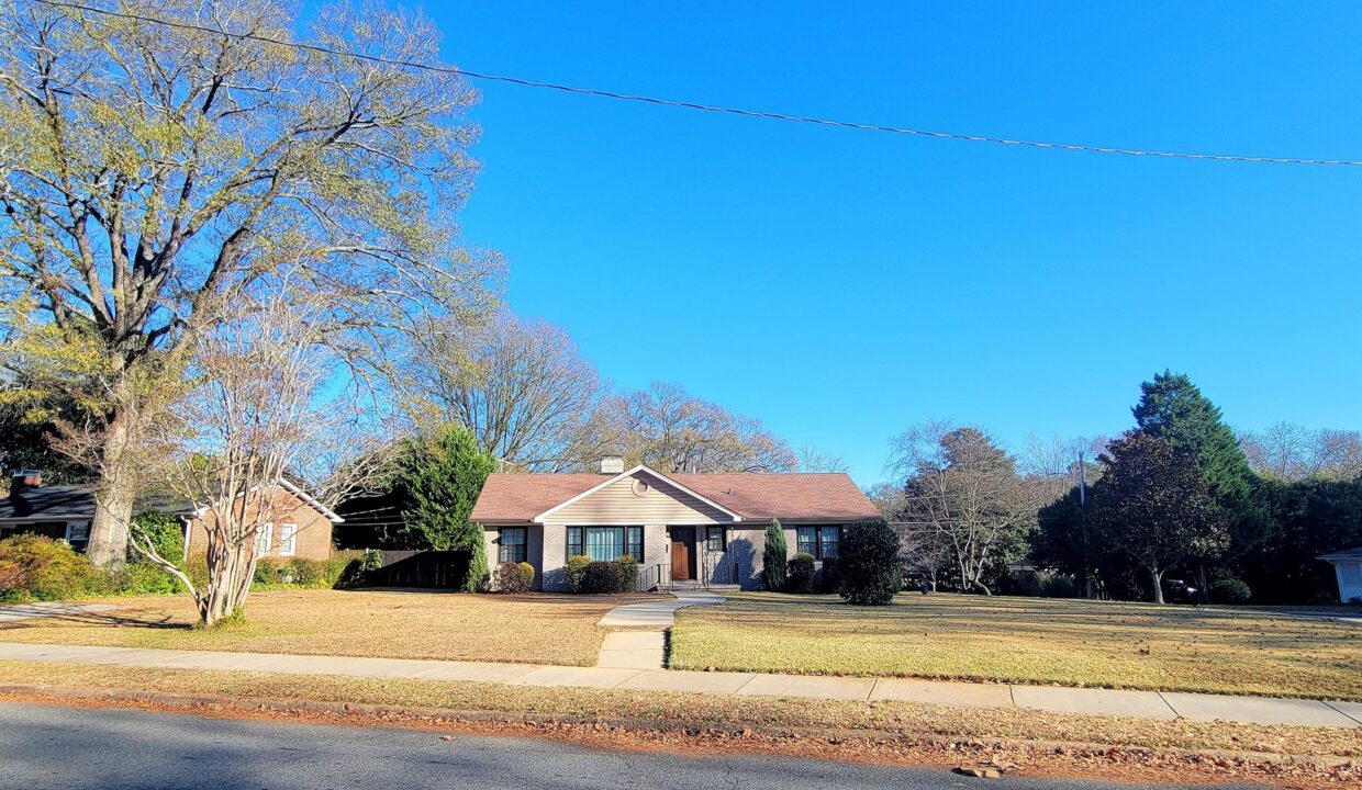 1200-Dresden-Dr-W-Charlotte-NC-28205-19