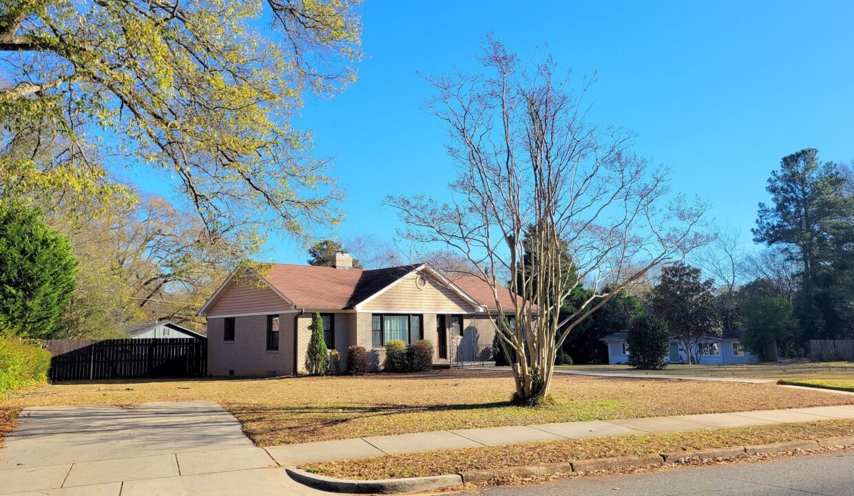 1200-Dresden-Dr-W-Charlotte-NC-28205-27