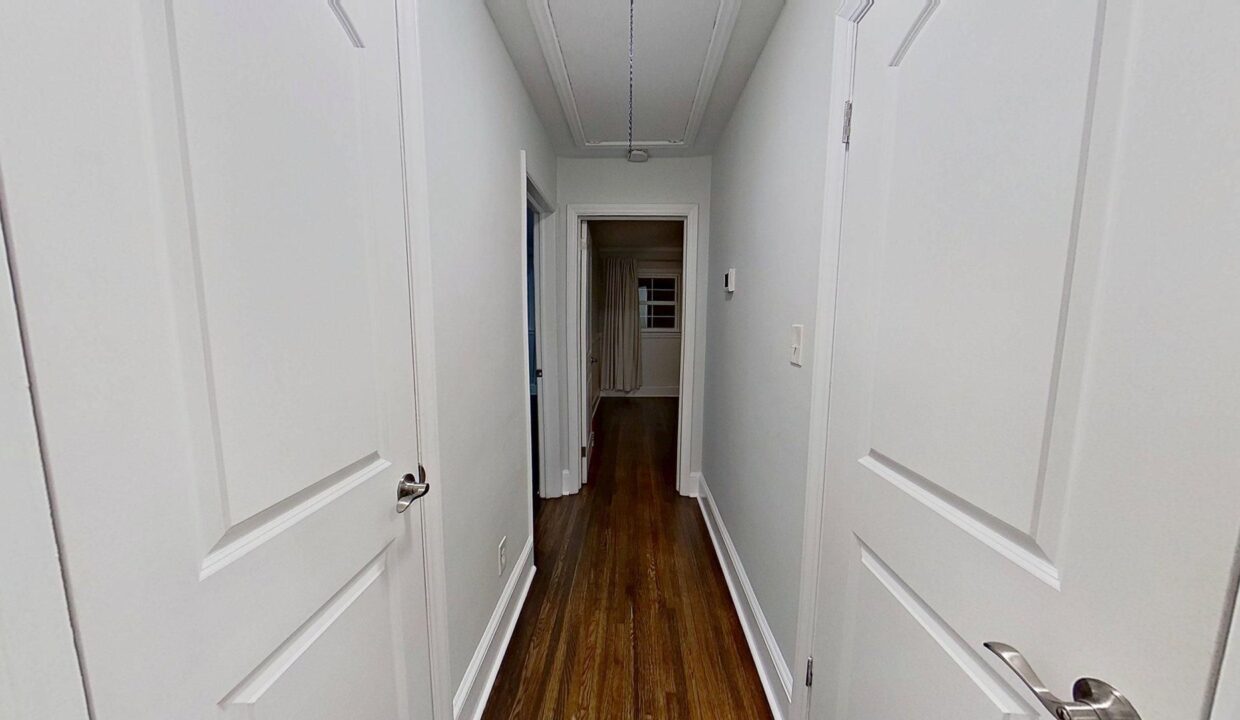 1200-Dresden-Dr-W-Charlotte-NC-28205-28