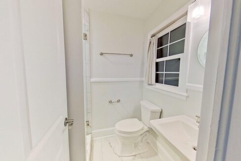 1200-Dresden-Dr-W-Charlotte-NC-28205-31